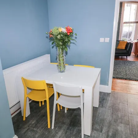 Ferienhaus Sleeps 20
