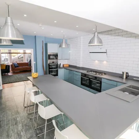 Sleeps 20 Ferienhaus *